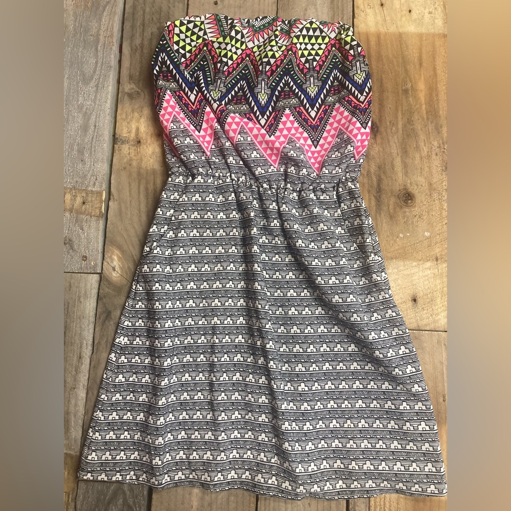 Xhilaration Neon Aztec Strapless Dress with pockets!